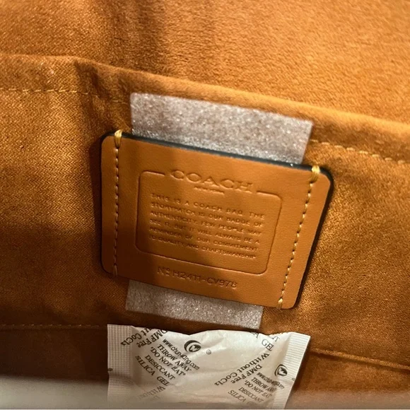 Coach Klare Crossbody Bag in Signature Canvas and Black Leather Purse CV978 - Picture 8 of 16